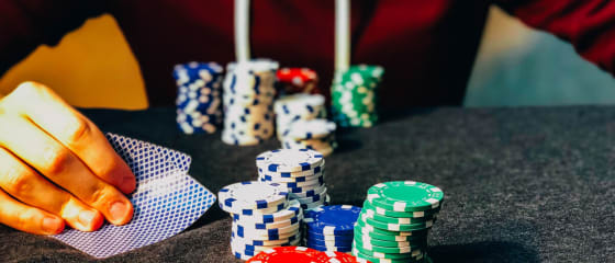 Canlı Poker Turnuvalarını Kazanacak Oyuncuların Olması Gereken İpuçları